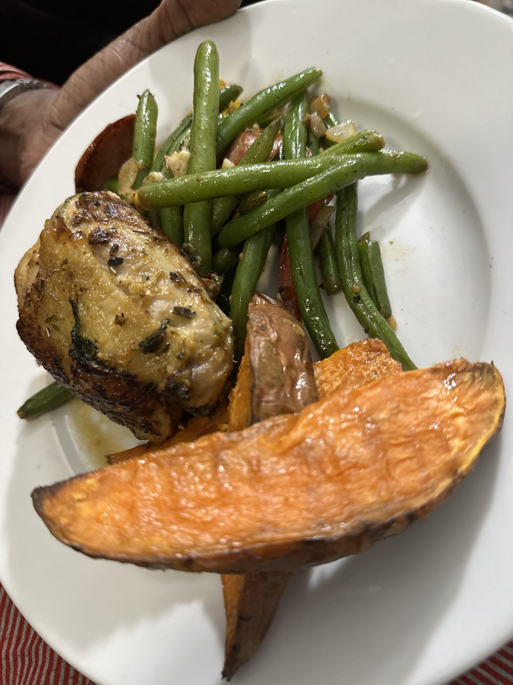 Roasted chicken thigh plate